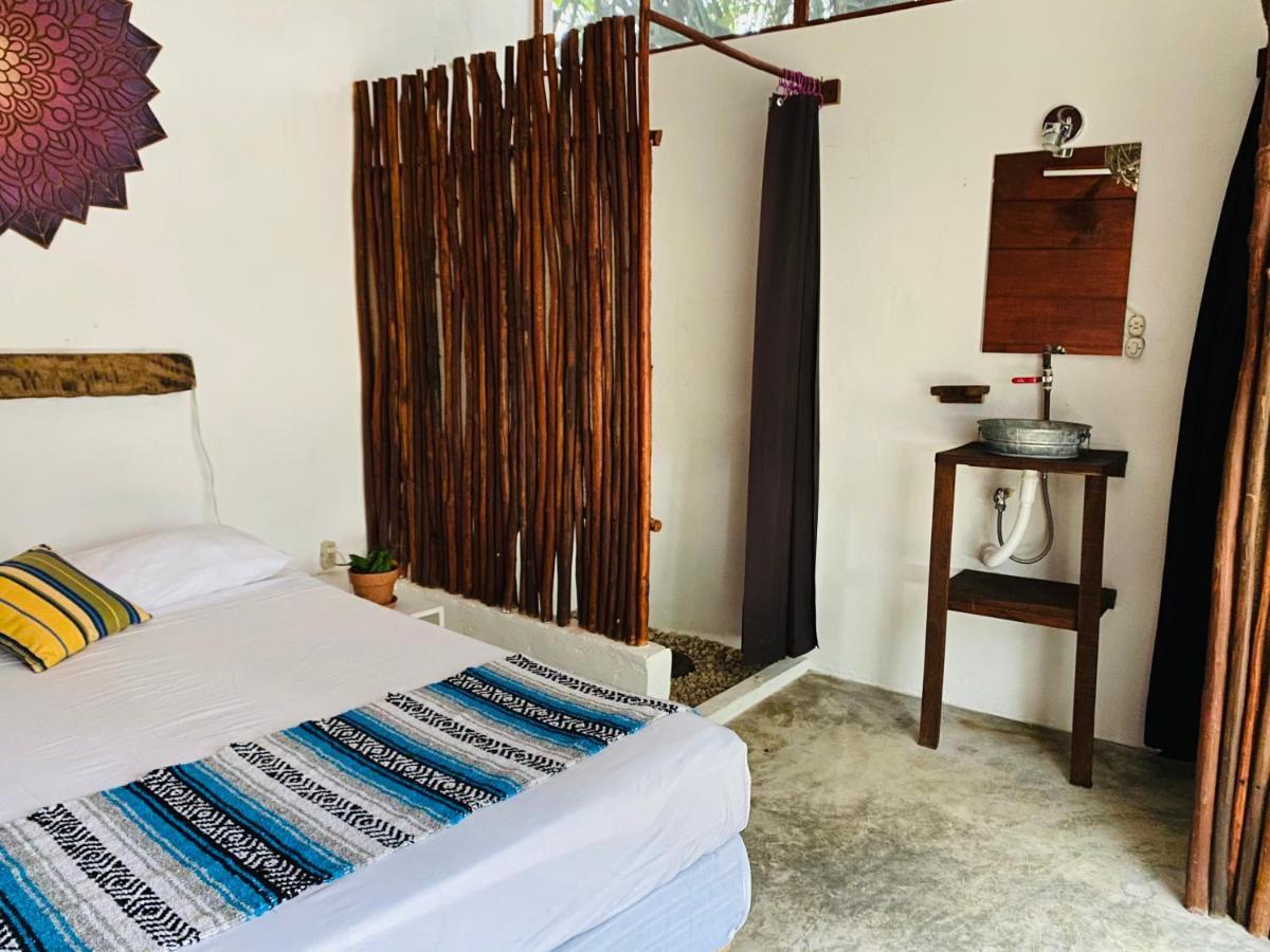 El Buho Bacalar Eco-Cabanas Hostal Kültér fotó